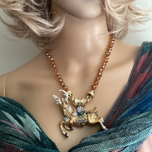 Kirks Folly reindeer - Picture 1 of 10